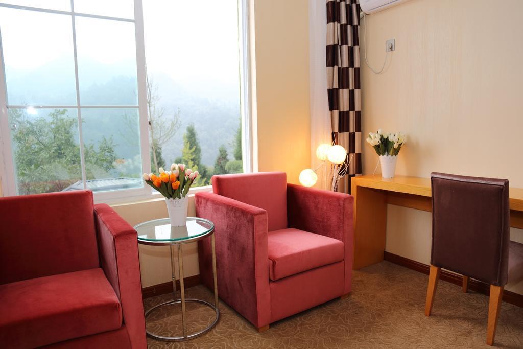 Panshan Tingquan Tuwo Holiday Resort Leshan Room photo