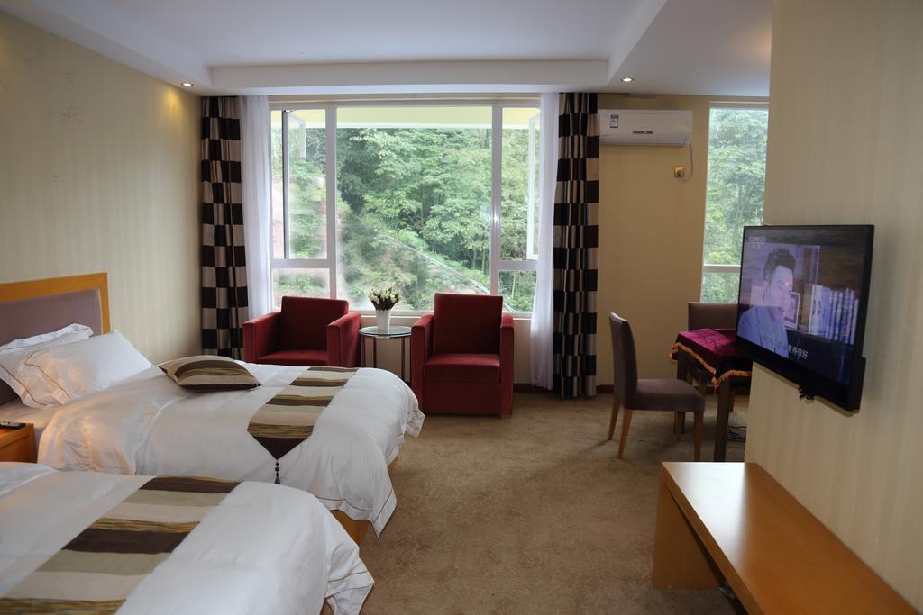 Panshan Tingquan Tuwo Holiday Resort Leshan Room photo