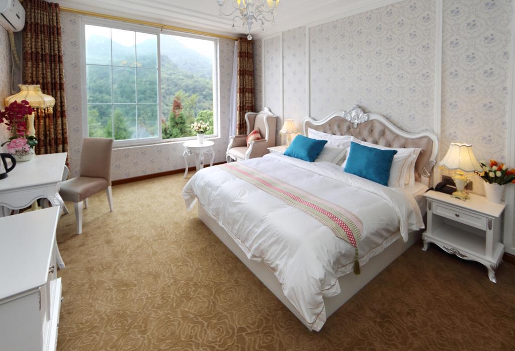 Panshan Tingquan Tuwo Holiday Resort Leshan Room photo