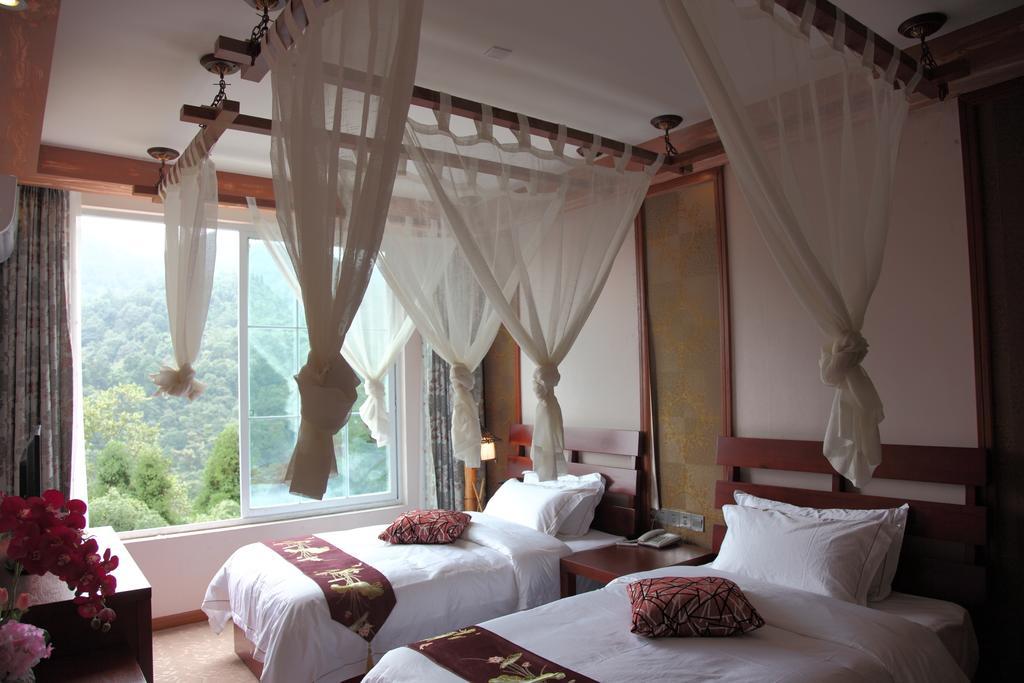 Panshan Tingquan Tuwo Holiday Resort Leshan Room photo
