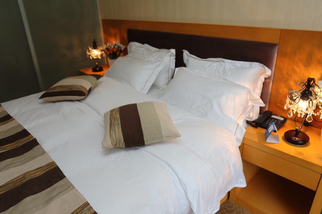 Panshan Tingquan Tuwo Holiday Resort Leshan Room photo
