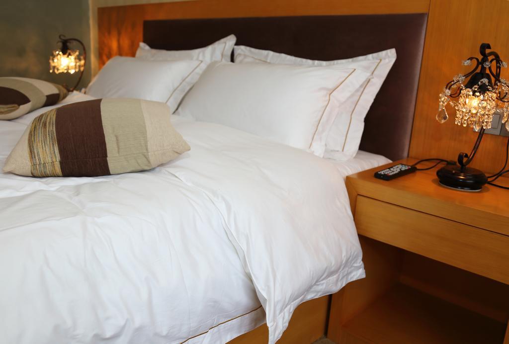 Panshan Tingquan Tuwo Holiday Resort Leshan Room photo