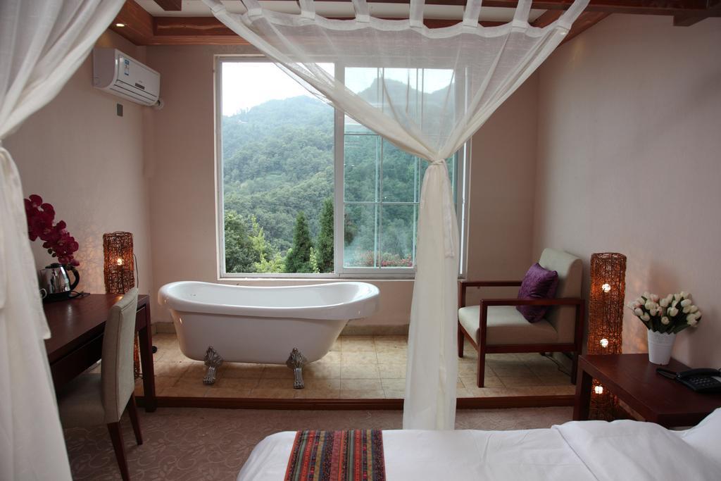 Panshan Tingquan Tuwo Holiday Resort Leshan Room photo